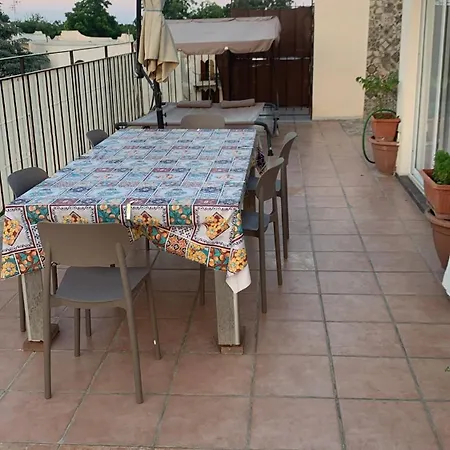 Giove דירה גיארדיני נאקסוס